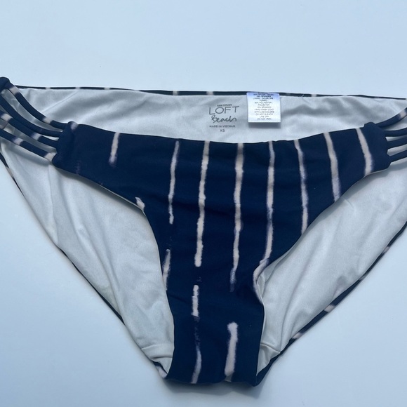 LOFT Beach Navy and White Tie Dye Tankini - Picture 2 of 8